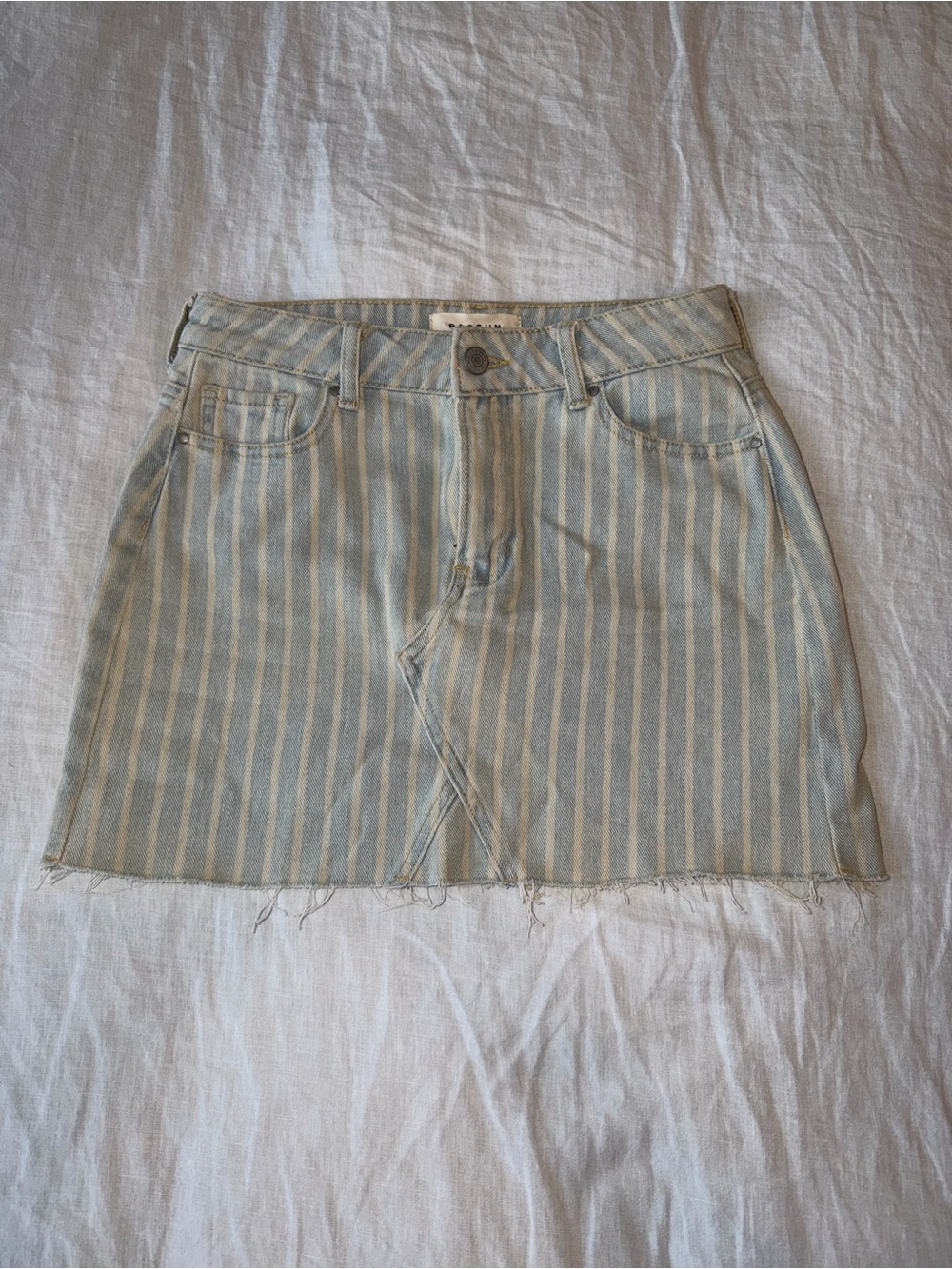 PacSun Striped Denim Mini Skirt in Light Blue & Cream